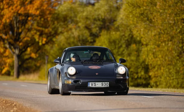 Porsche 911 Turbo 930